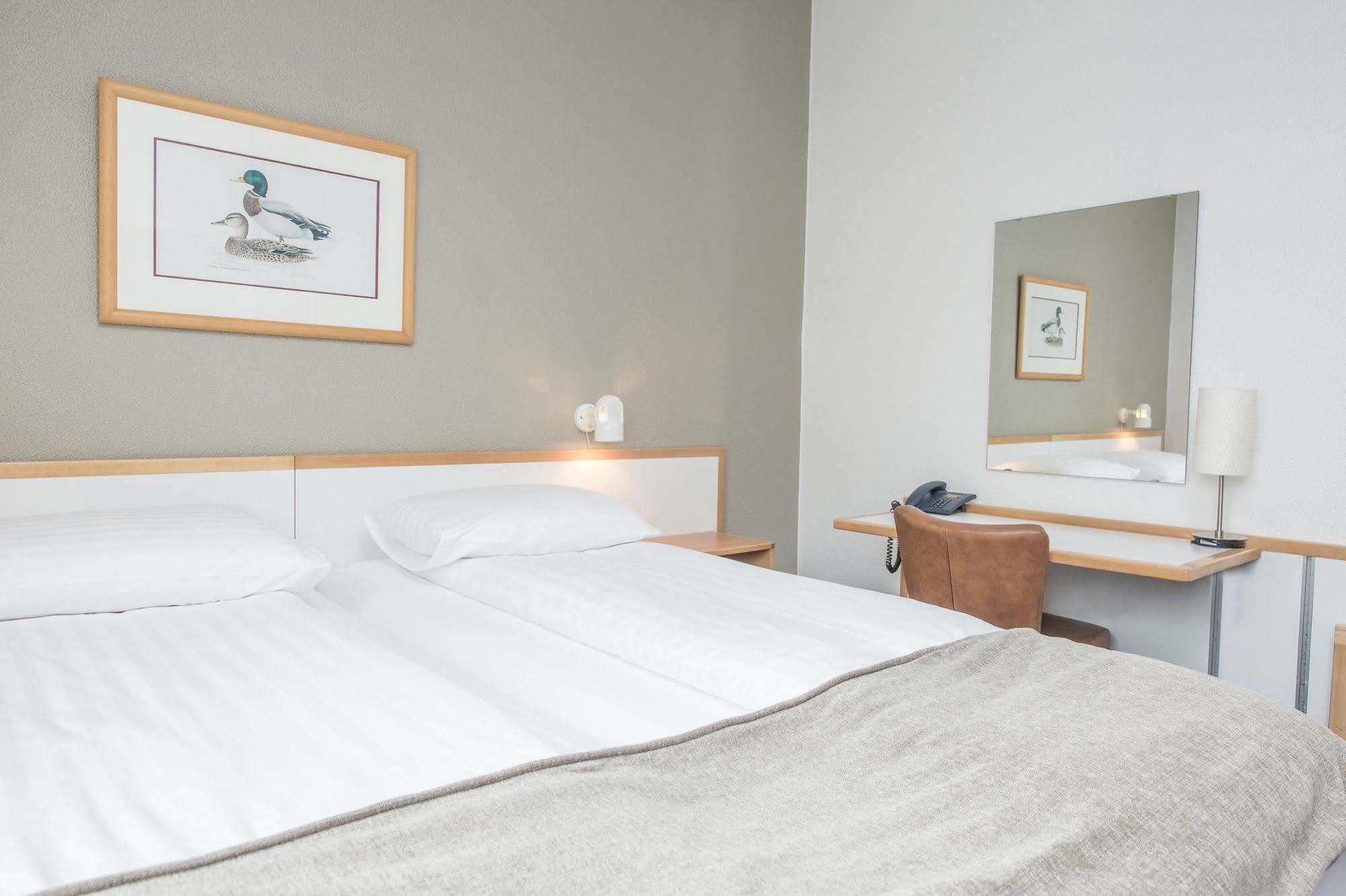 Hotel Nordurland By Keahotels Akureyri Exteriör bild